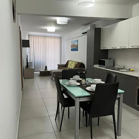 Bay's Water Lägenhet St. Julian's