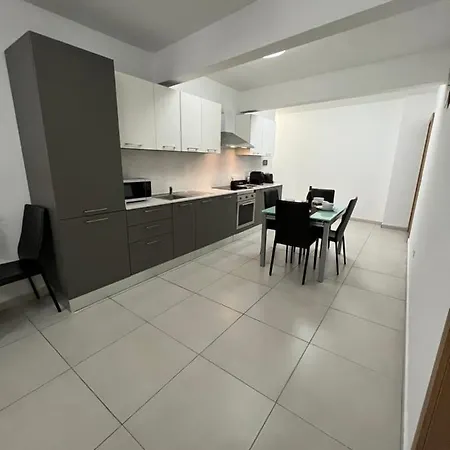 Bay's Water * San Julián