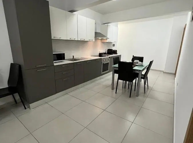 Bay's Water * Saint Julian's